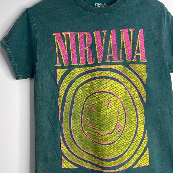 Nirvana Distressed  Acid Wash Green T Shirt Crewneck size Small - Picture 6 of 7